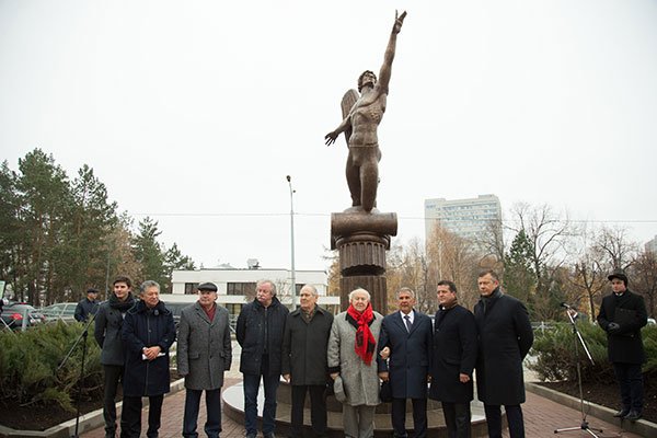 В Казани установили первый памятник «летающему татарину», великому танцору Рудольфу Нуриеву