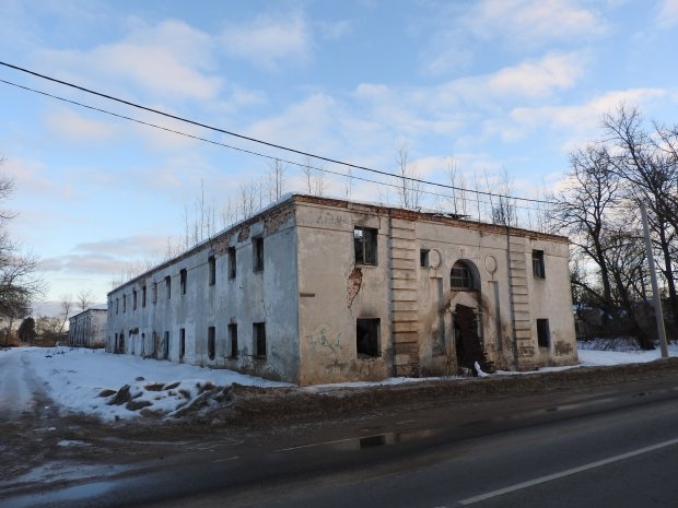 В Клементьево снесут дом за 870 тысяч рублей