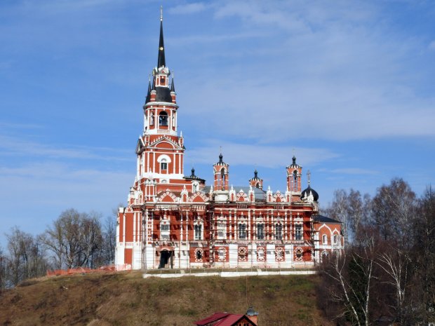 В Можайске продолжаются работы по реставрации Ново-Никольского собора