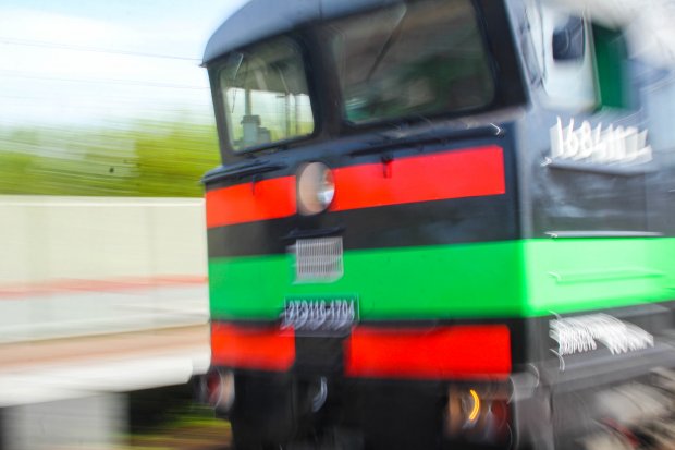 Движение автотранспорта ограничат на ж/д переезде в Уваровке 28 и 29 марта 